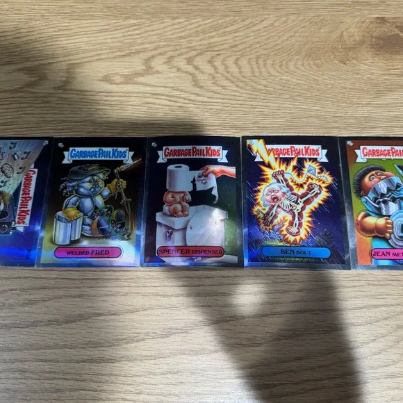 Trading Cards Set - Picture 1 of 3